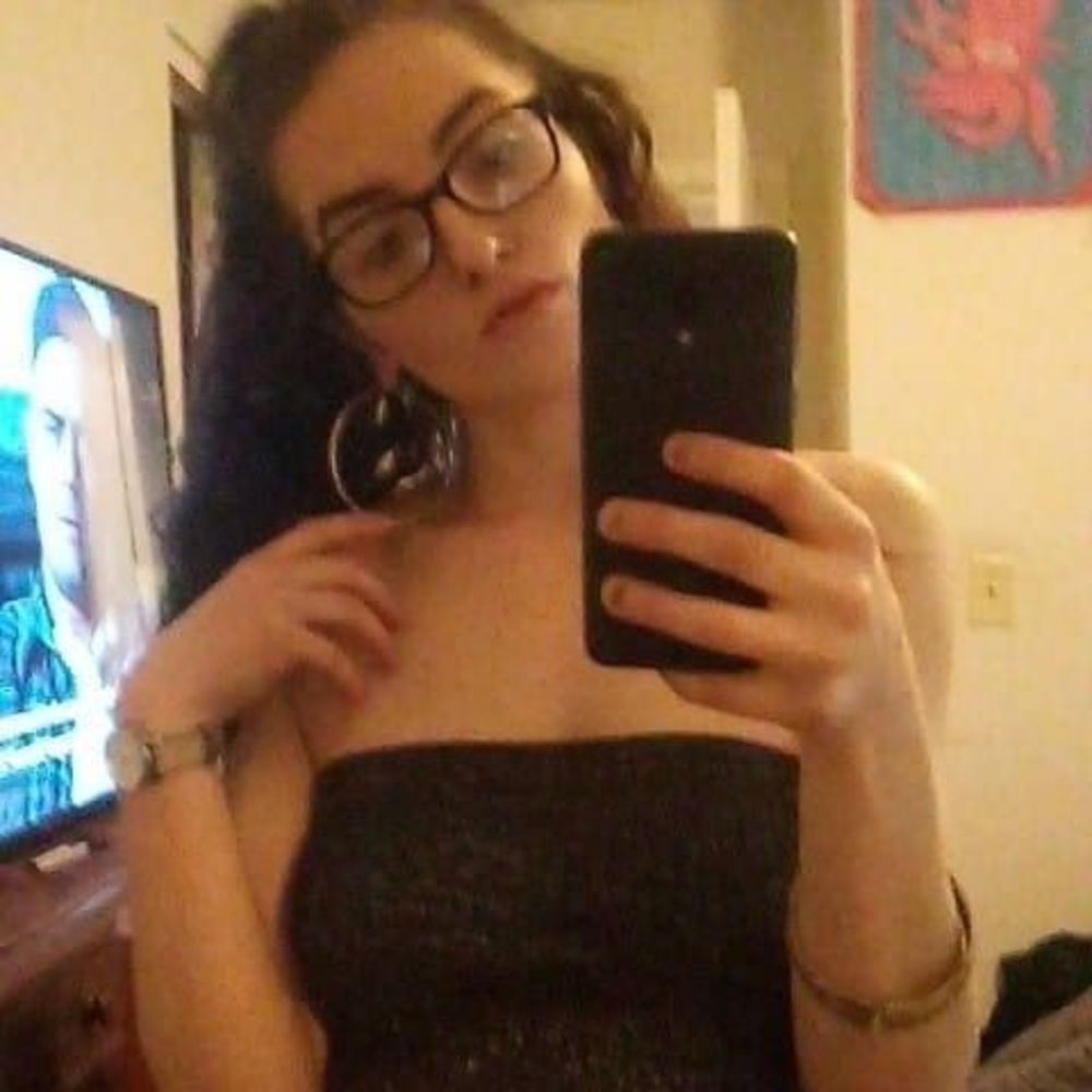 Meet your Posher, Jade